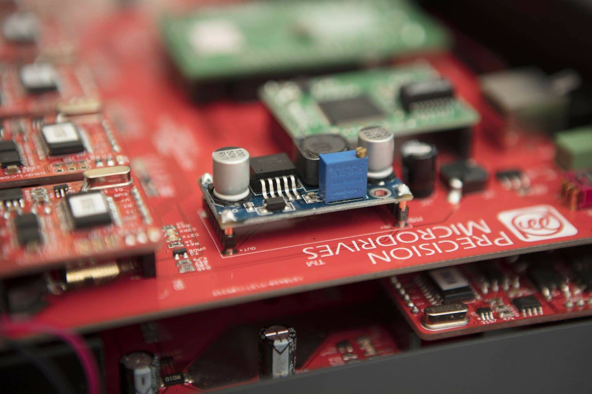 AB029 Vibration Motors Voltage Vs Frequency Vs Amplitude