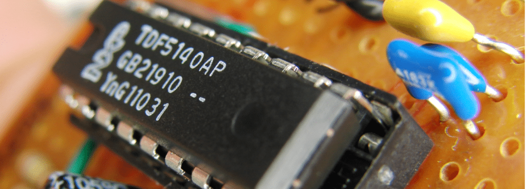 A close up of the TDF5140A Brushless DC Motor Driver IC