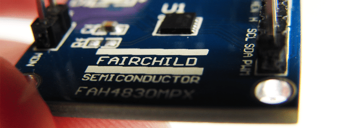 Close up of a Fairchild semiconductor FAH4830 haptic driver